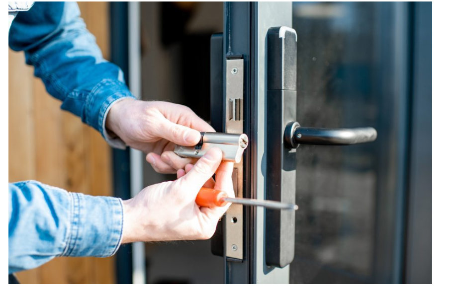 Doors & Window Glass Repair Company commercial door lock and hardware services - New York City, NY